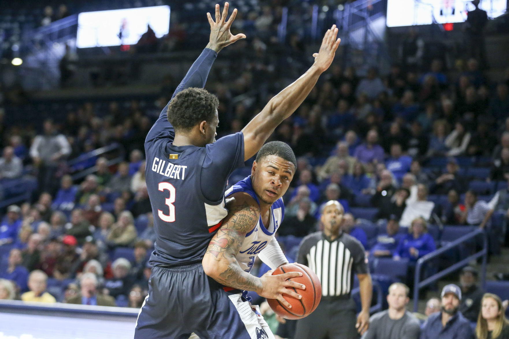 Tulsa Golden Hurricane vs Connecticut Huskies